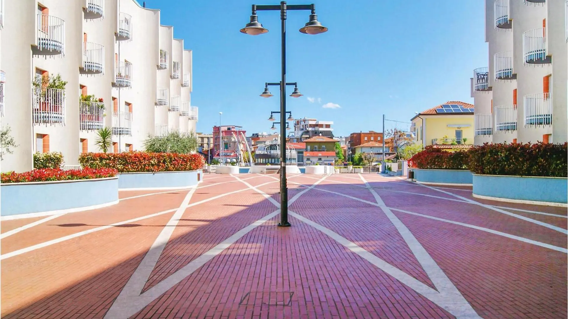Lovely Apartment In Cattolica With Kitchen