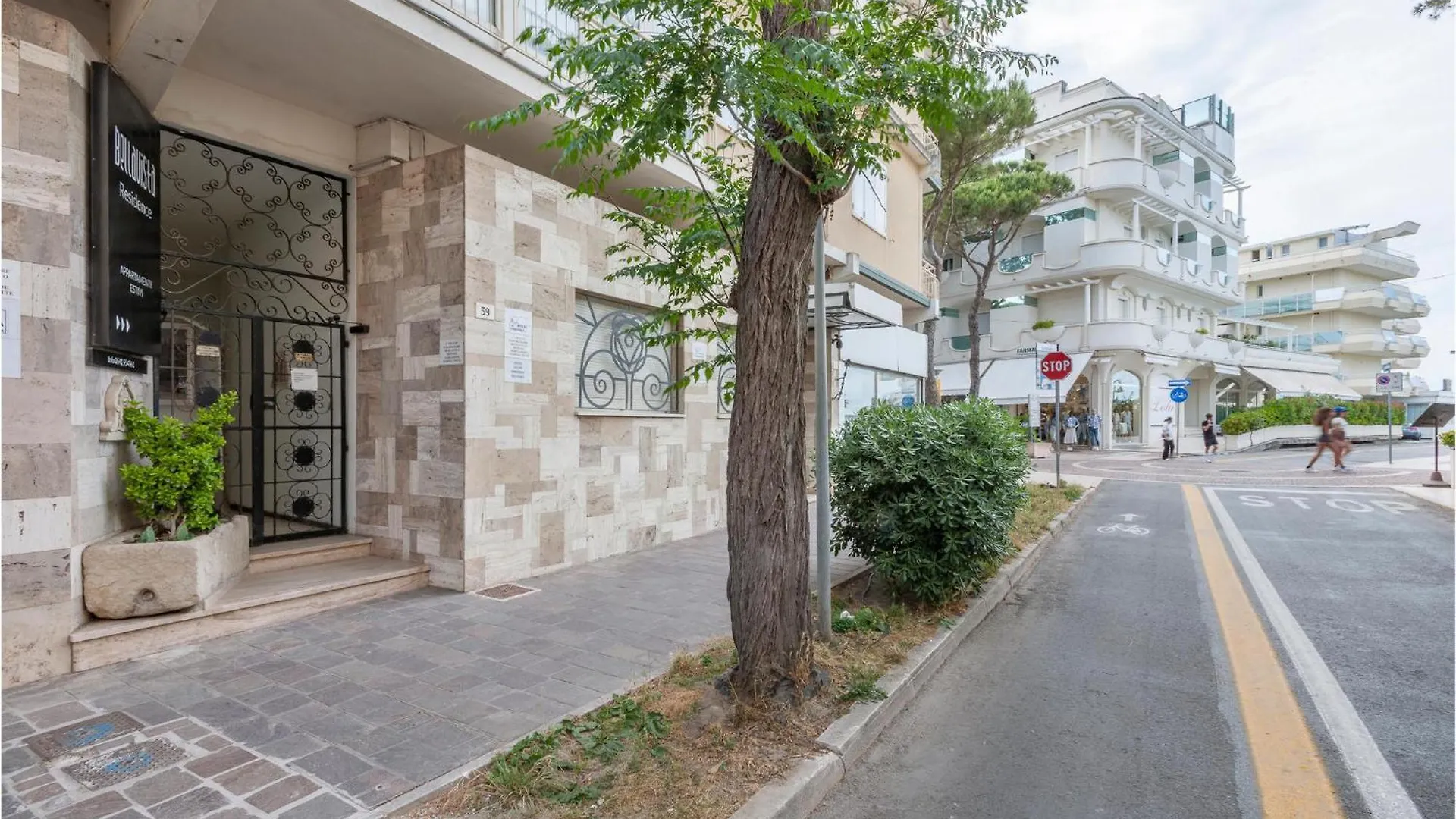 Lovely Apartment In Cattolica With Kitchen