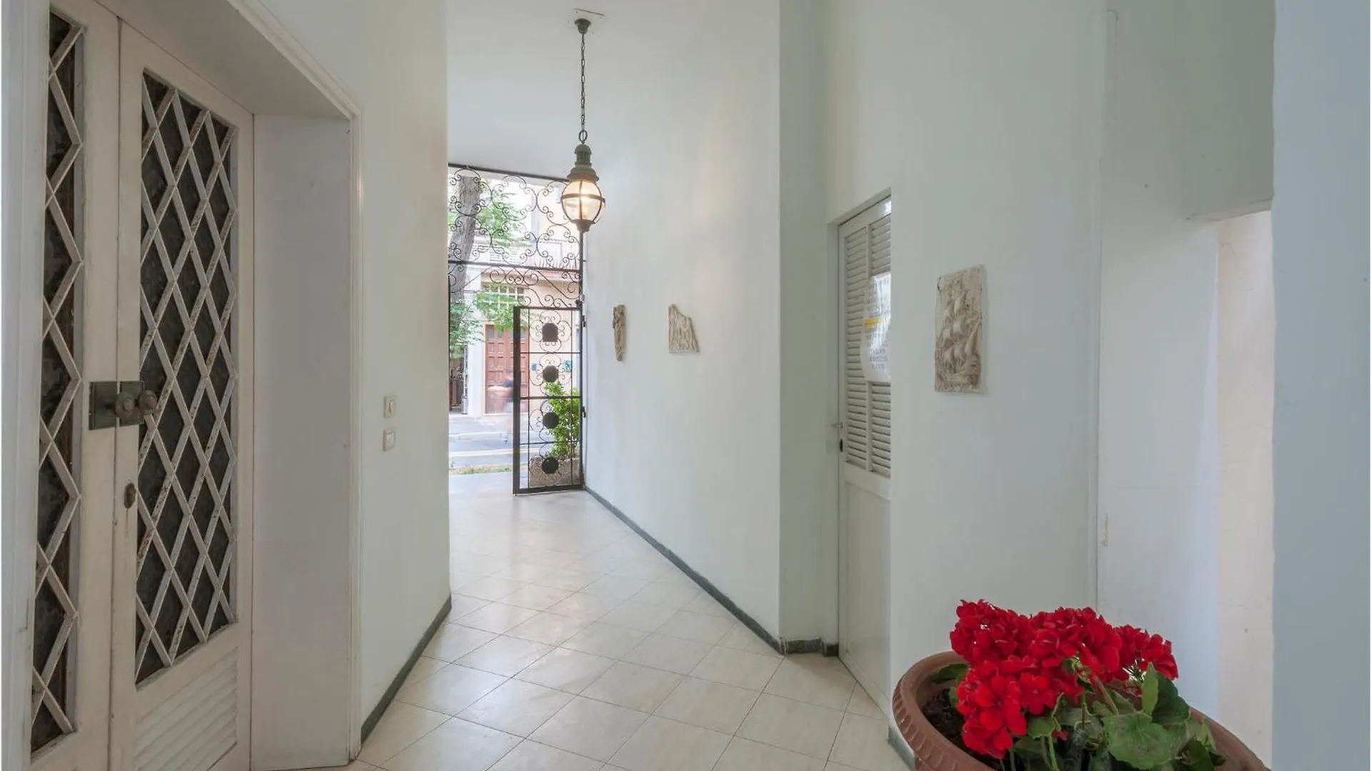 Lovely Apartment In Cattolica With Kitchen