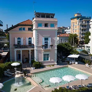 Fiorita Apartment