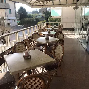 Hotel Riviera, Cattolica