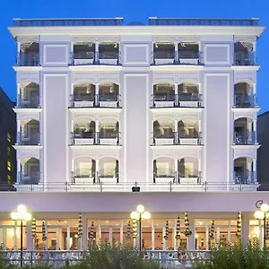 Hotel Continental, Cattolica