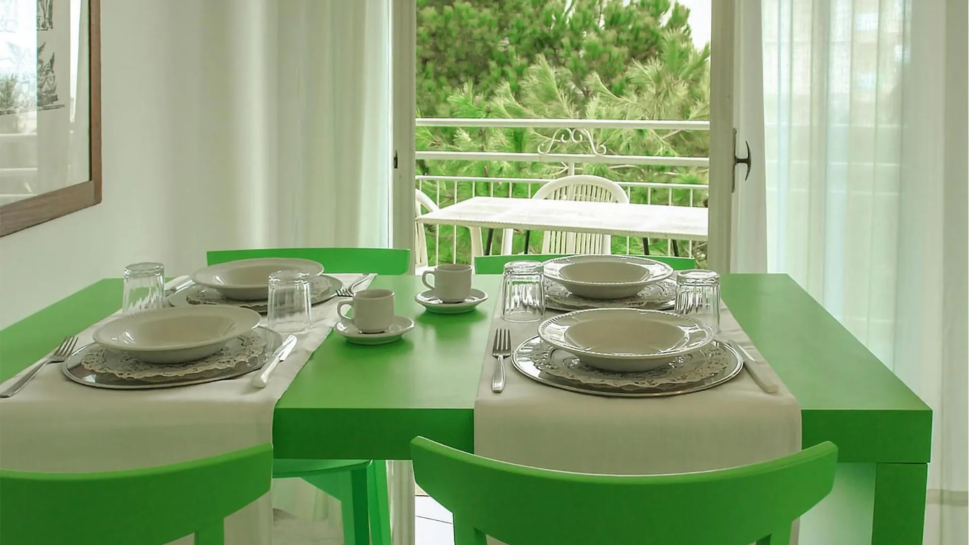 Lovely Apartment In Cattolica With Kitchen Italien